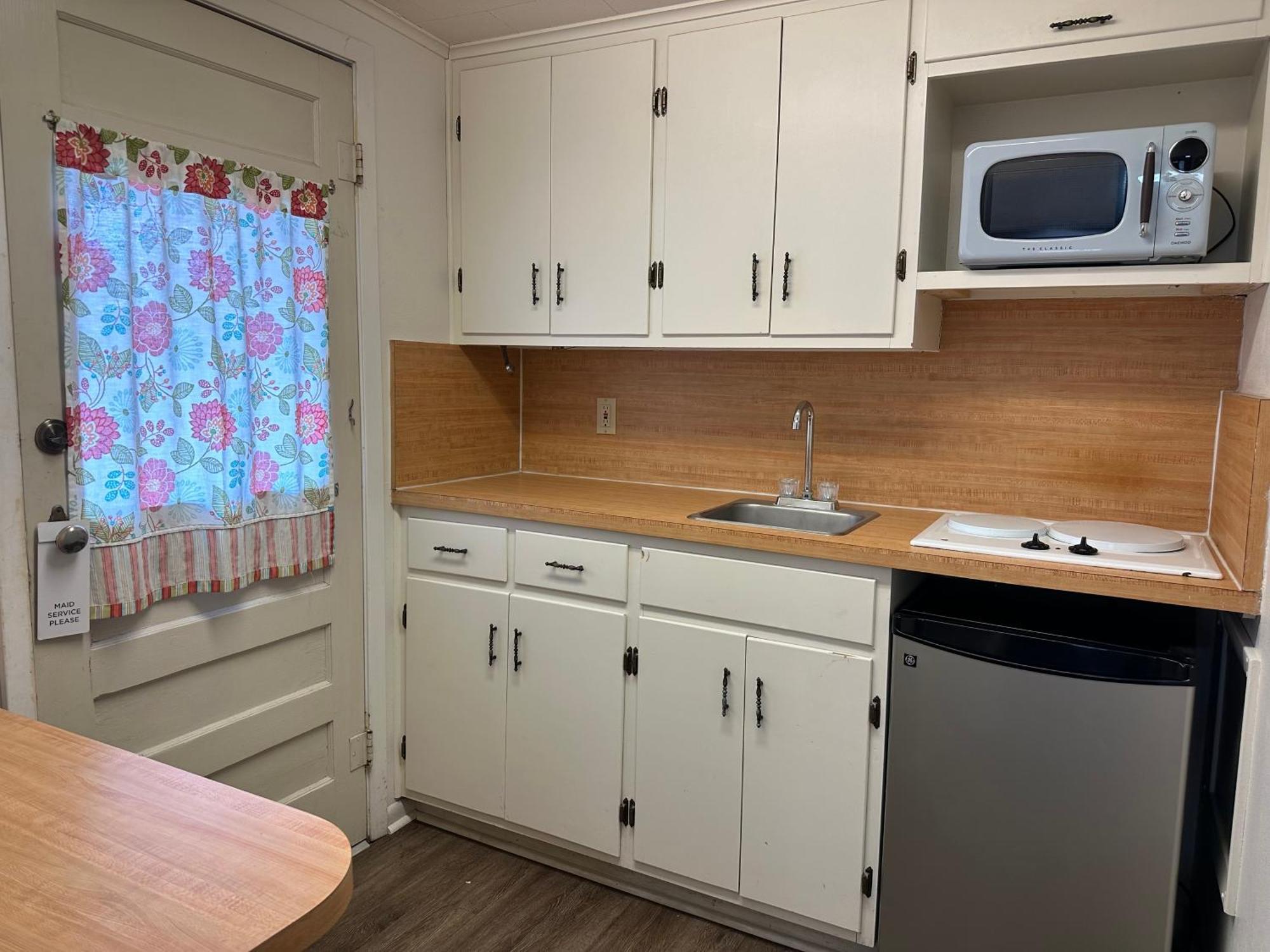 Hotel Kitsmiller On Main Fredericksburg Ngoại thất bức ảnh