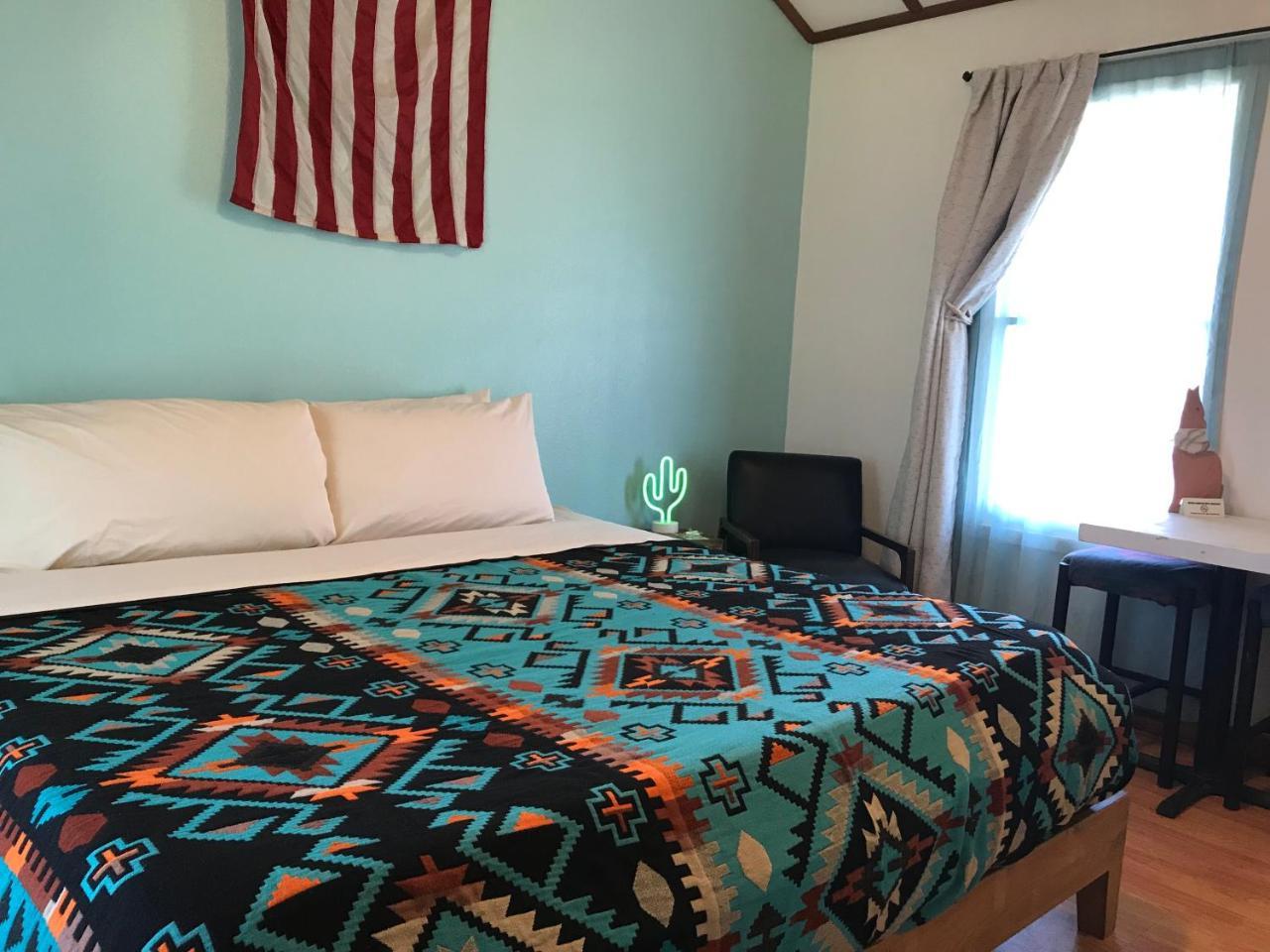 Hotel Kitsmiller On Main Fredericksburg Ngoại thất bức ảnh