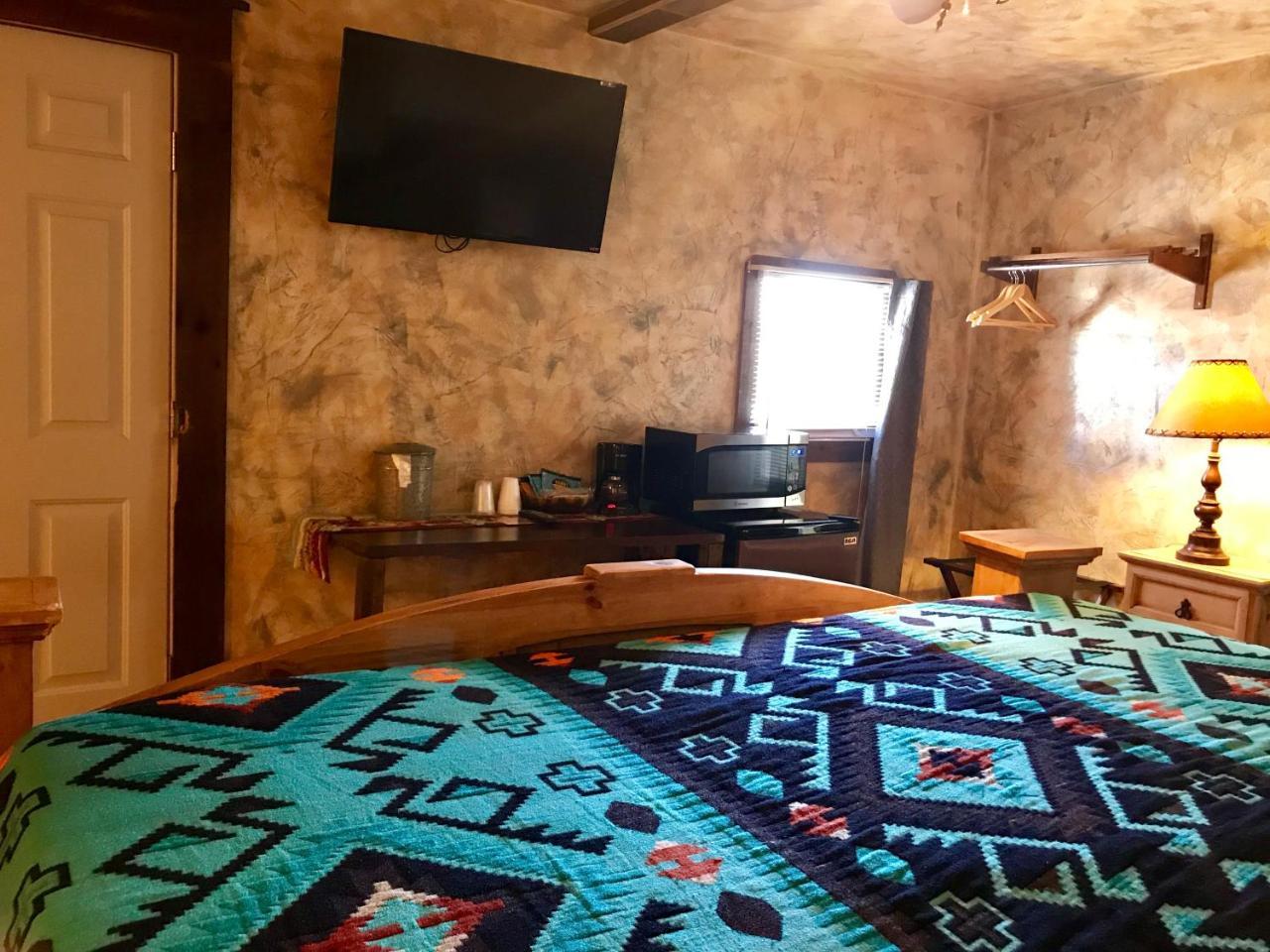 Hotel Kitsmiller On Main Fredericksburg Ngoại thất bức ảnh