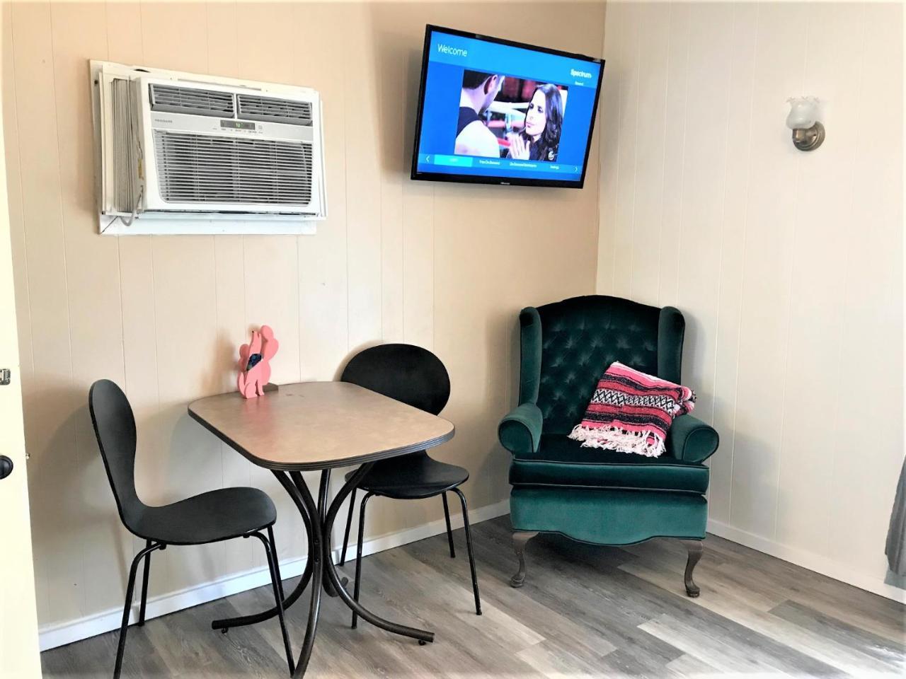 Hotel Kitsmiller On Main Fredericksburg Ngoại thất bức ảnh