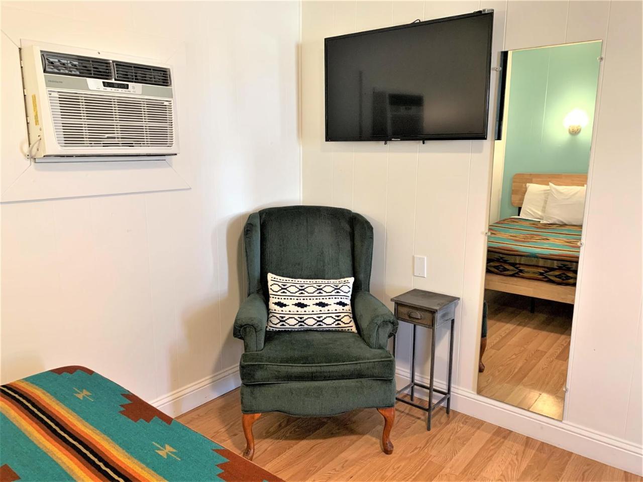 Hotel Kitsmiller On Main Fredericksburg Ngoại thất bức ảnh
