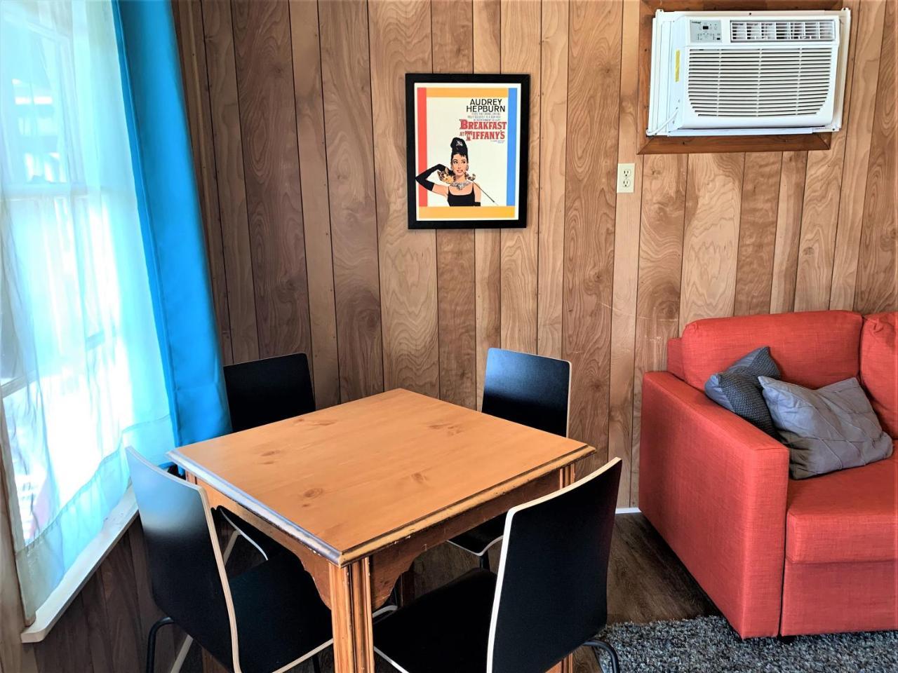 Hotel Kitsmiller On Main Fredericksburg Ngoại thất bức ảnh