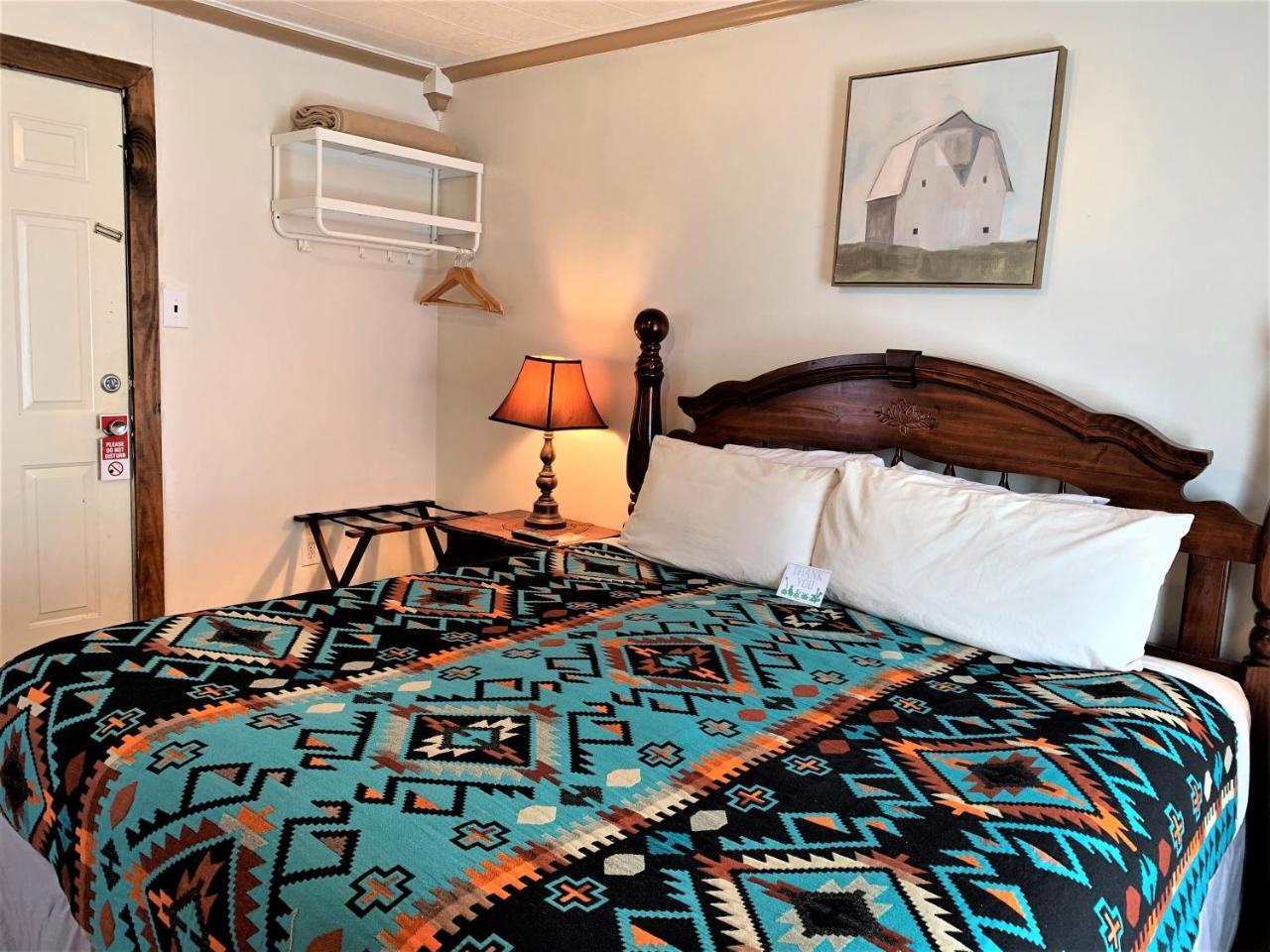Hotel Kitsmiller On Main Fredericksburg Ngoại thất bức ảnh