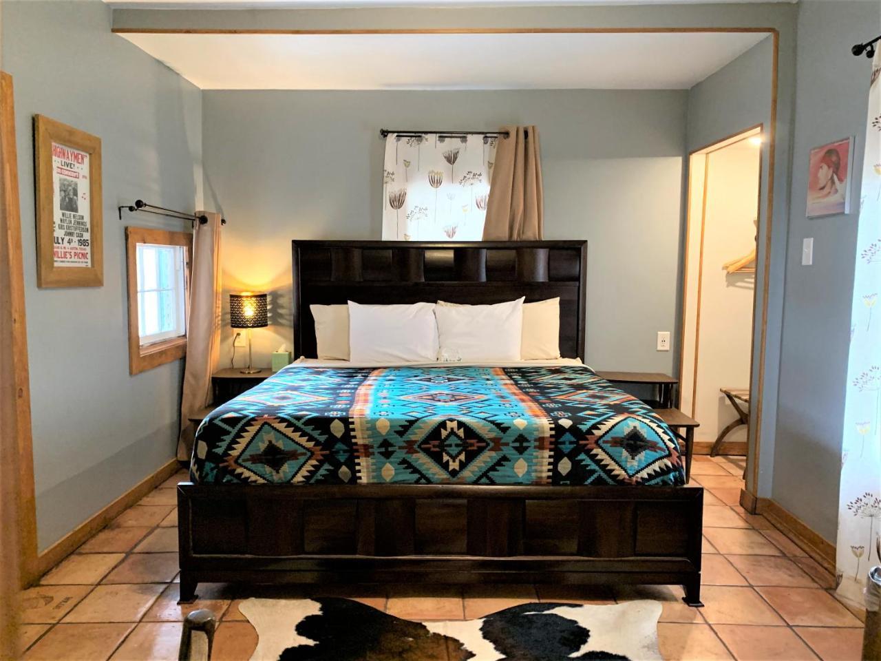 Hotel Kitsmiller On Main Fredericksburg Ngoại thất bức ảnh